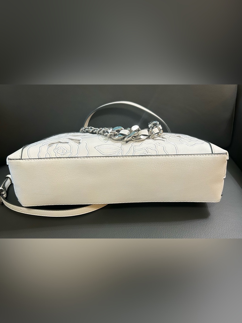 Karl Lagerfeld Cream White Floral Appliqué Heavy Chain Handles Shoulder Bag NWT - Picture 9 of 10